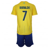 Al-Nassr Cristiano Ronaldo #7 Replika babykläder Hemmaställ Barn 2023-24 Kortärmad (+ korta byxor)